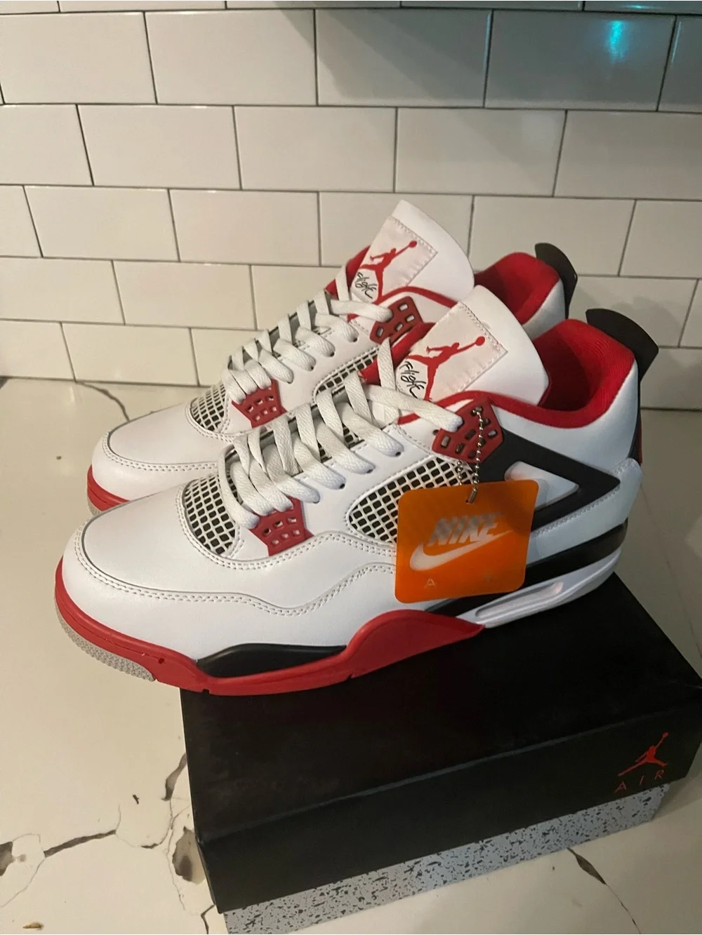 Men’s Retro 4 Fire Red Size 13.